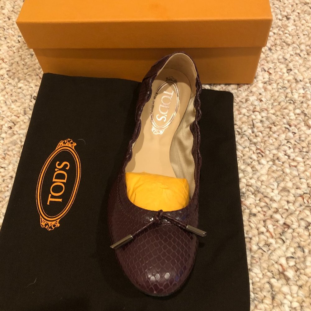 Tod's Python Embossed Leather Ladies Ballet Flat Size 8.5 - Picture 2 of 16
